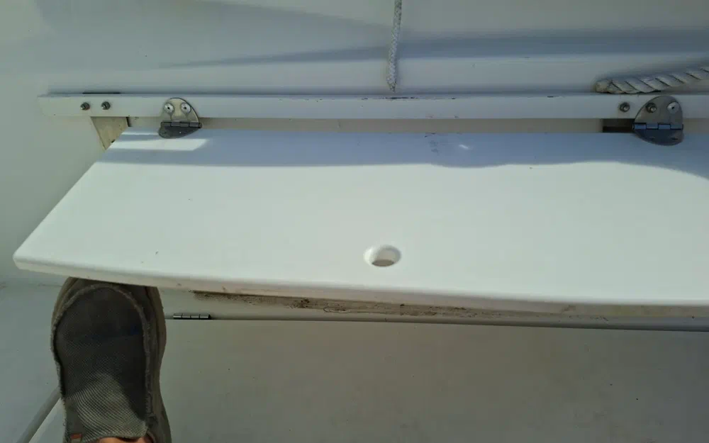 slider 14 Beneteau Antares 7