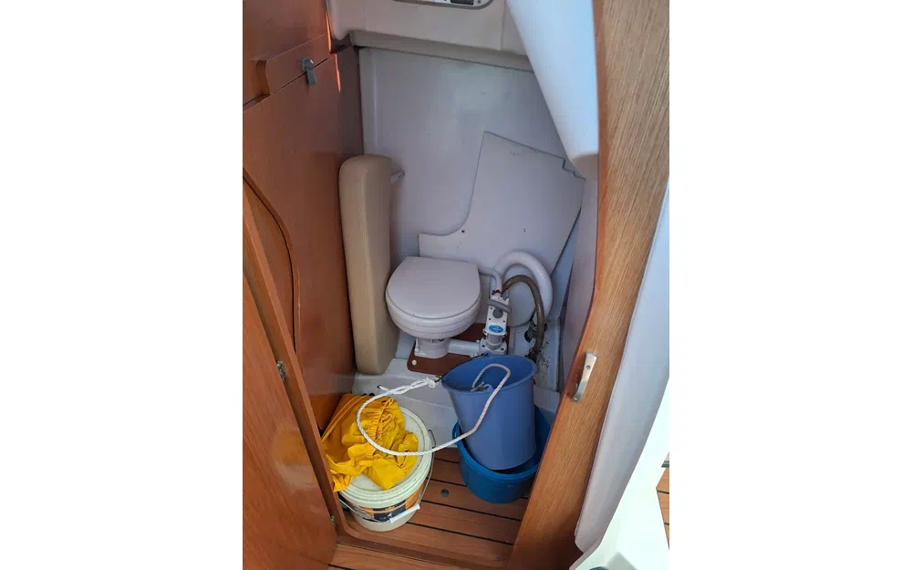 slider 28 Beneteau Antares 7