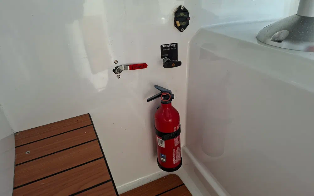 slider 26 Beneteau Antares 7