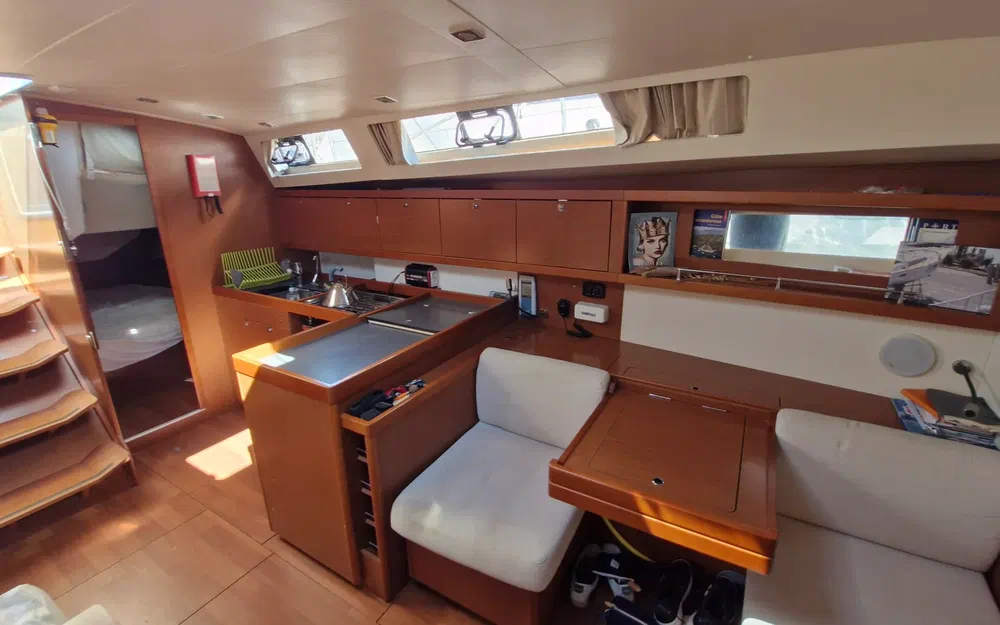 slider 15 Beneteau Oceanis 45
