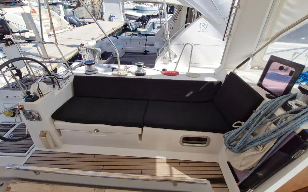 slider 18 Beneteau Oceanis 45