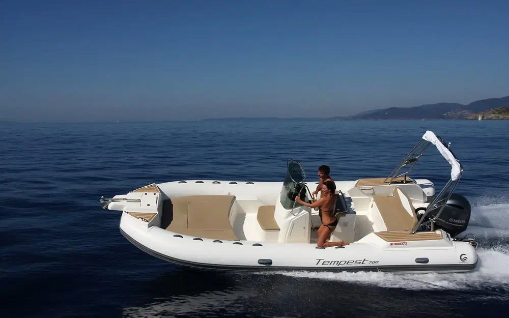 slider 3 Capelli Tempest 700 Luxe
