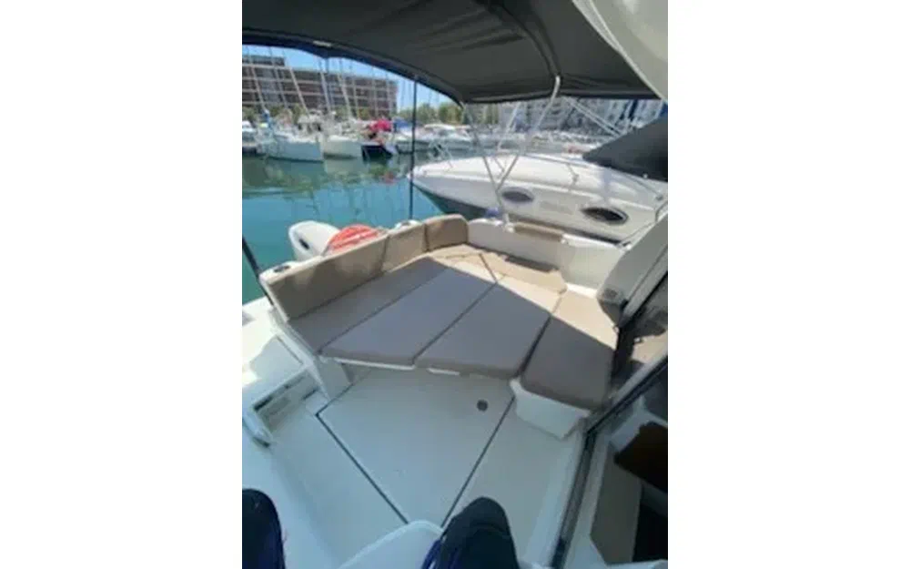 slider 10 Beneteau Antares 8 OB