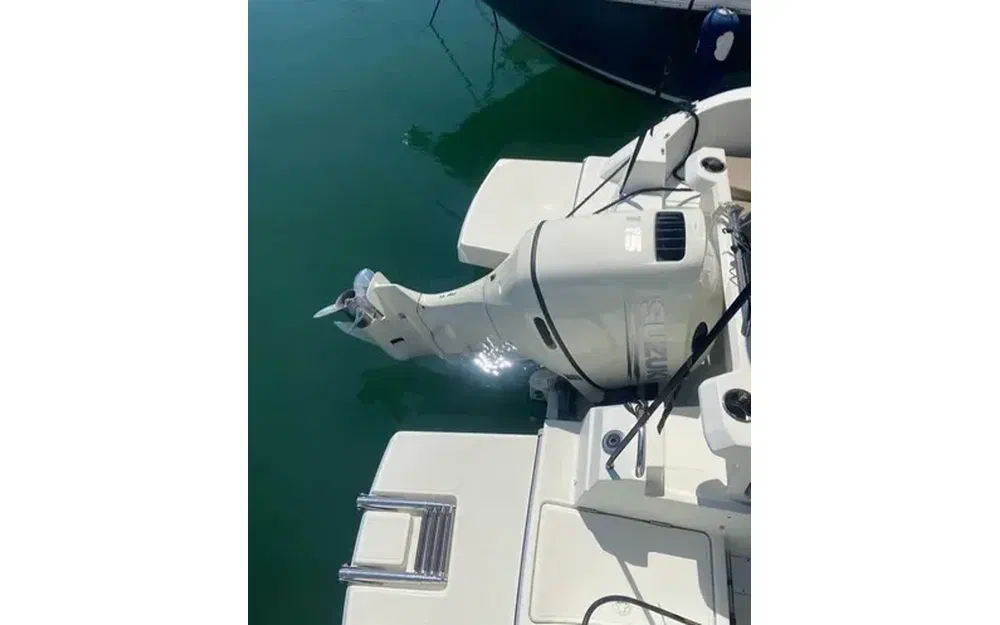 slider 1 Beneteau Antares 8 OB