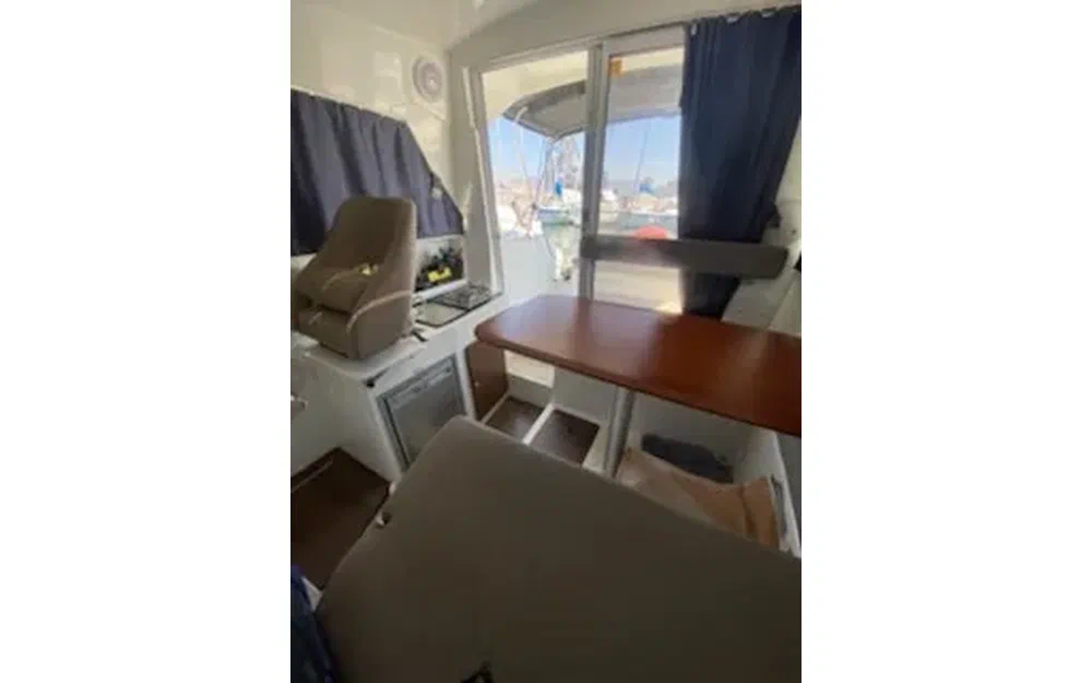 slider 8 Beneteau Antares 8 OB