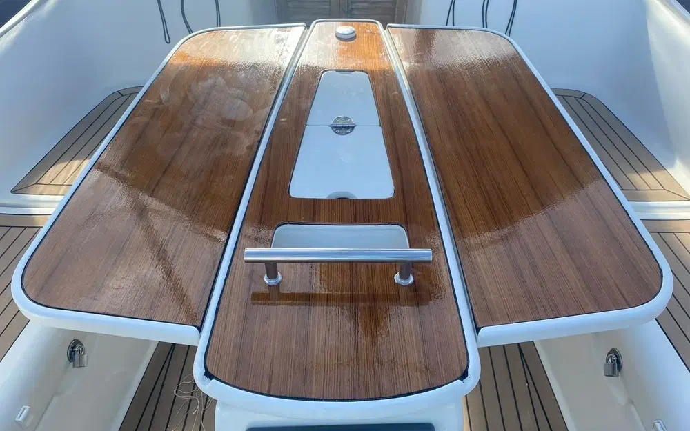 slider 9 Beneteau Oceanis 43