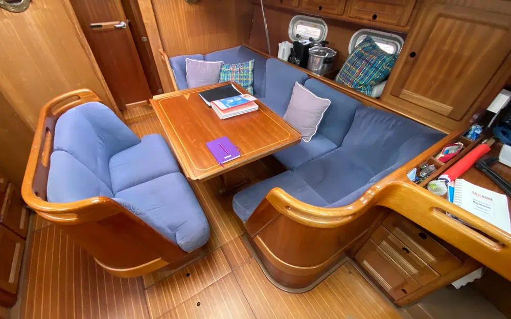 slider 18 Bavaria 390 Lagoon