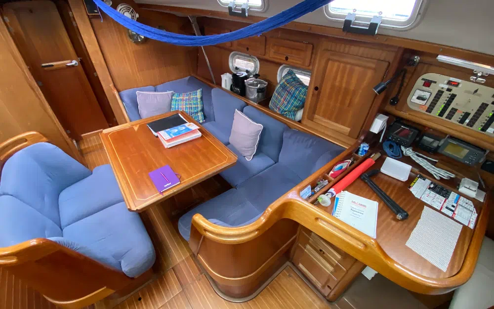 slider 20 Bavaria 390 Lagoon