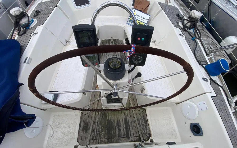 slider 6 Bavaria 390 Lagoon