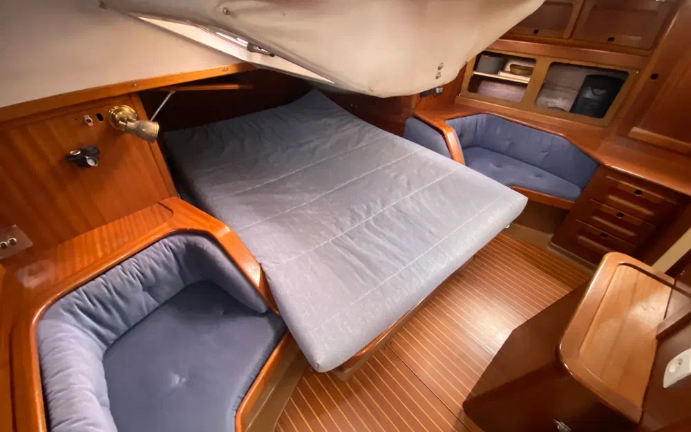 slider 32 Bavaria 390 Lagoon