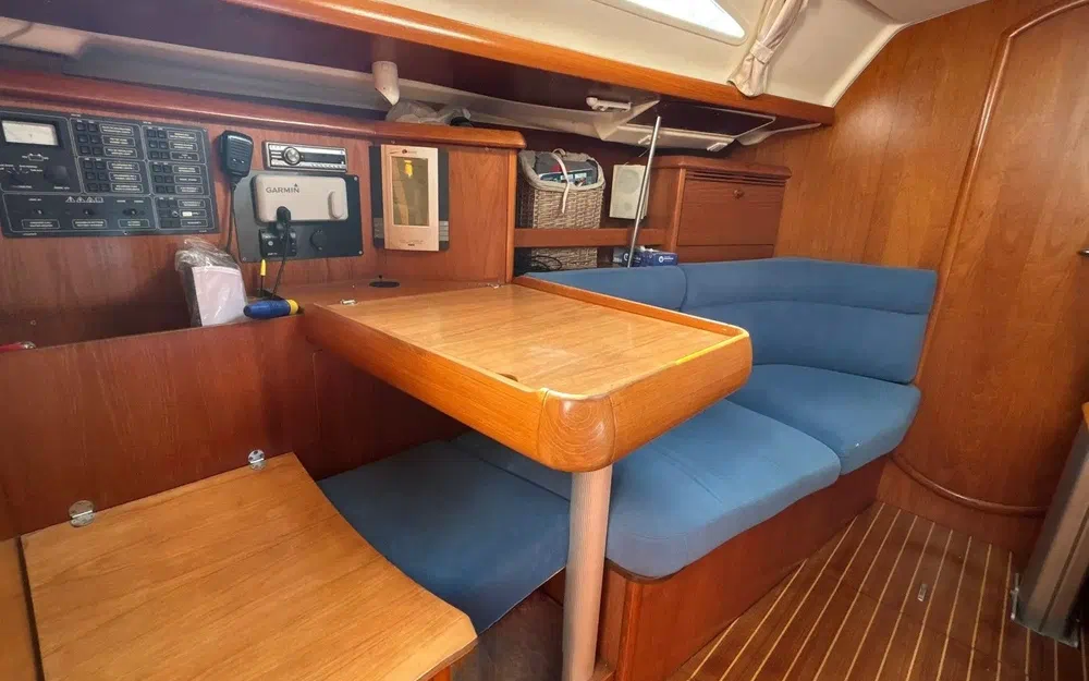 slider 14 Jeanneau Sun Fast 37