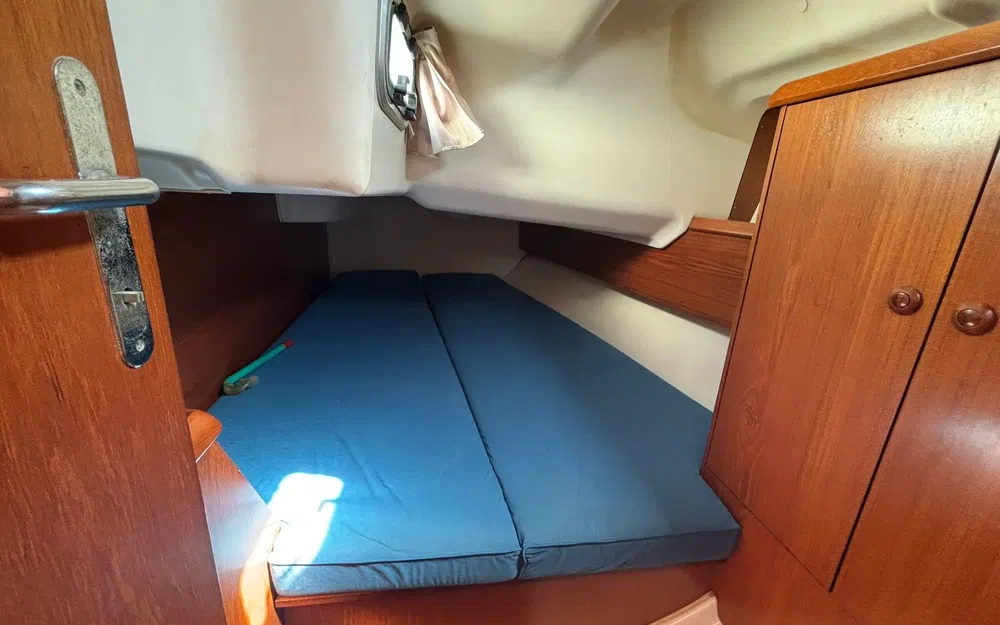 slider 18 Jeanneau Sun Fast 37