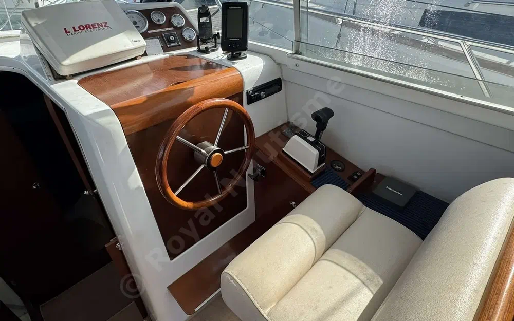 slider 12 Beneteau Antares Serie 9