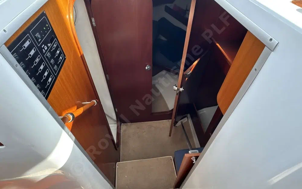 slider 13 Beneteau Antares Serie 9