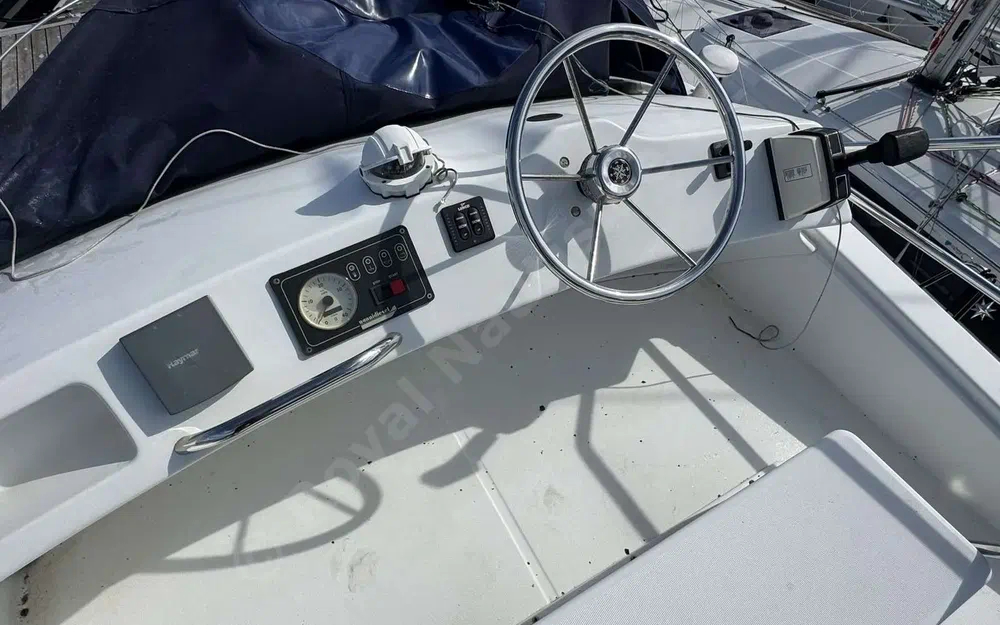 slider 5 Beneteau Antares Serie 9