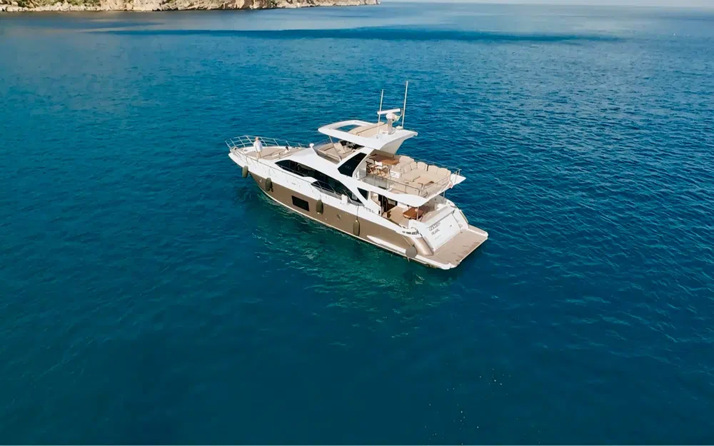 slider 1 Azimut 66 Fly