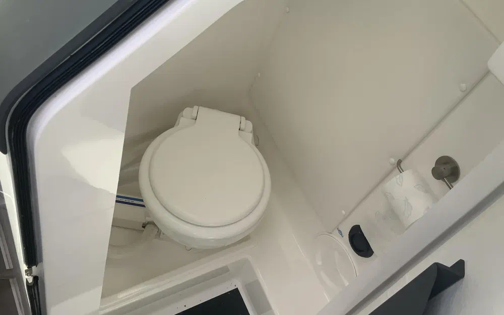 slider 9 XO Boats XO 270 RS Cabin