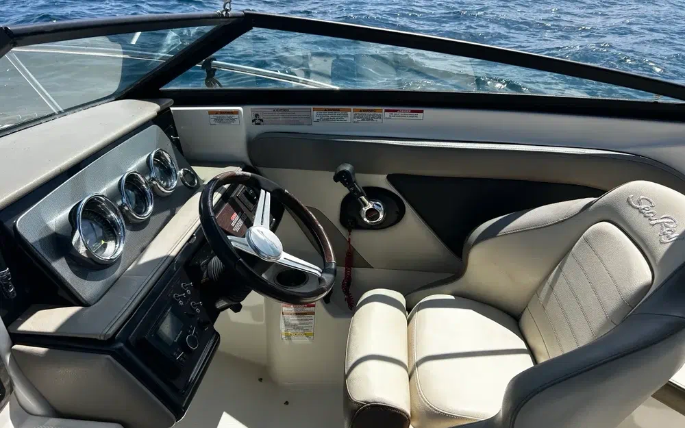 slider 11 Sea Ray 230 SPX