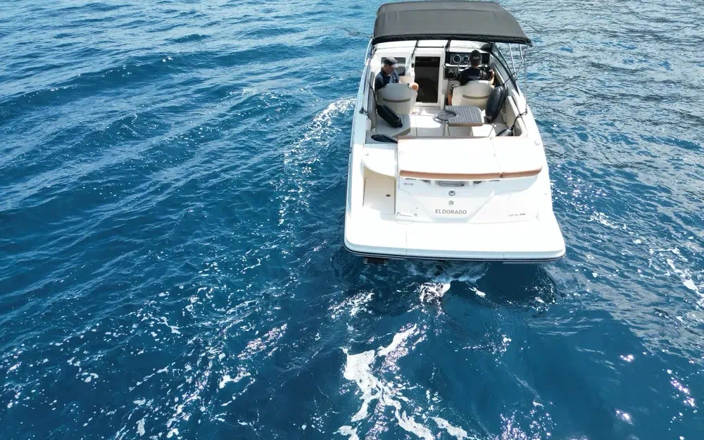 slider 1 Sea Ray 230 SPX