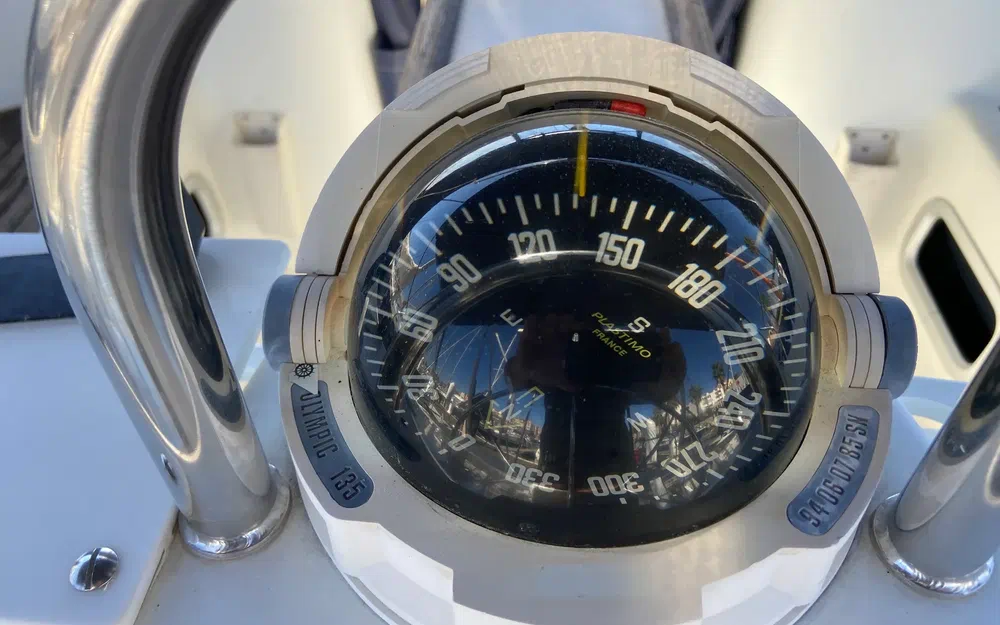 slider 29 Beneteau Oceanis 411 Celebration