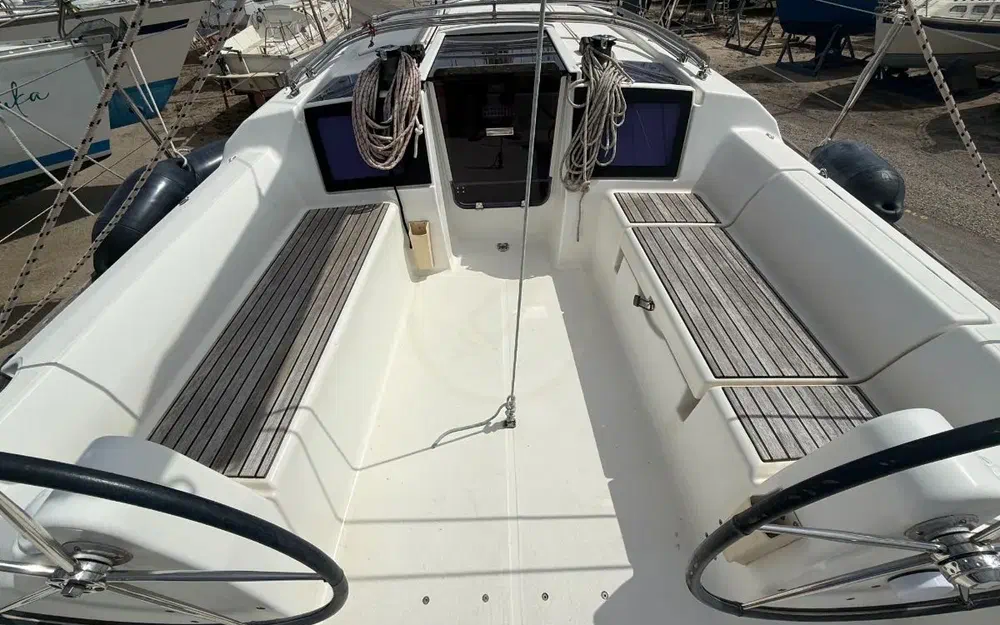 slider 4 Dufour 310 Grand Large