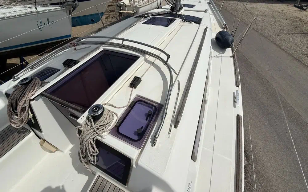 slider 6 Dufour 310 Grand Large
