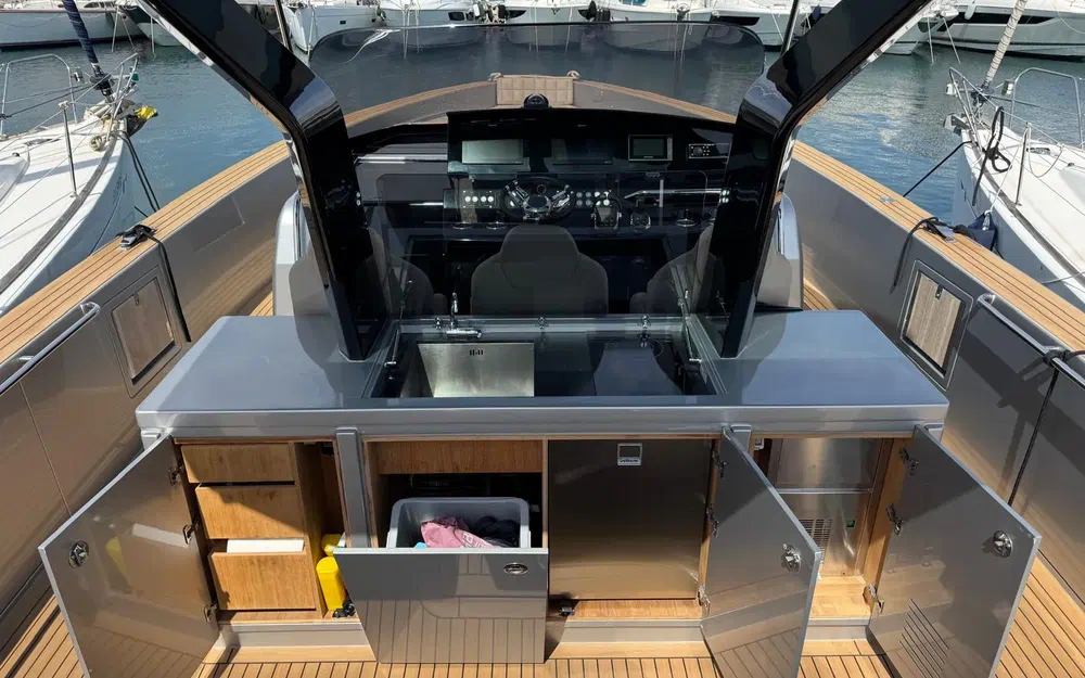 slider 13 Pardo Yachts Pardo 43