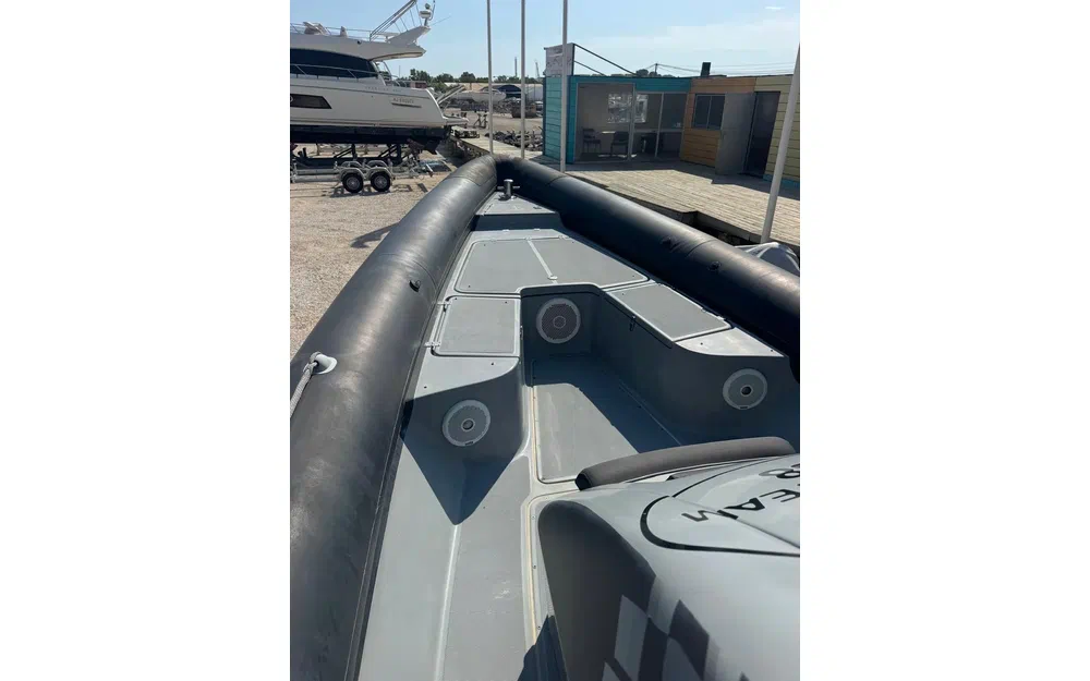 slider 7 Technohull Aquavite 888