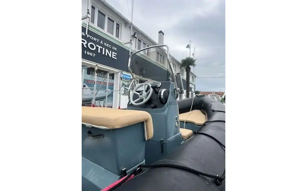 slider 4 Bombard Sunrider 650 Neo