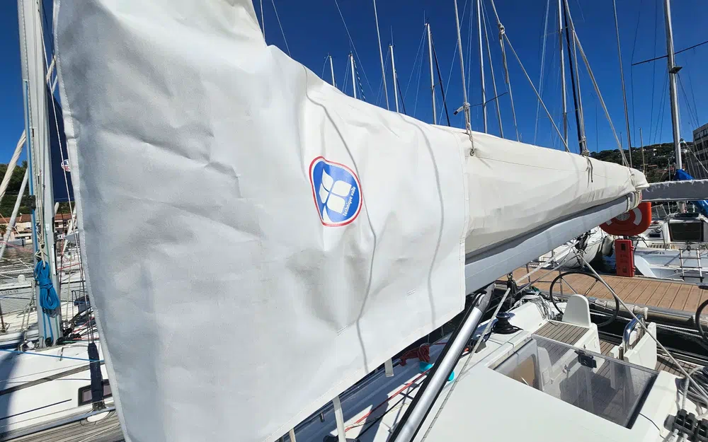 slider 5 Beneteau Oceanis 30.1