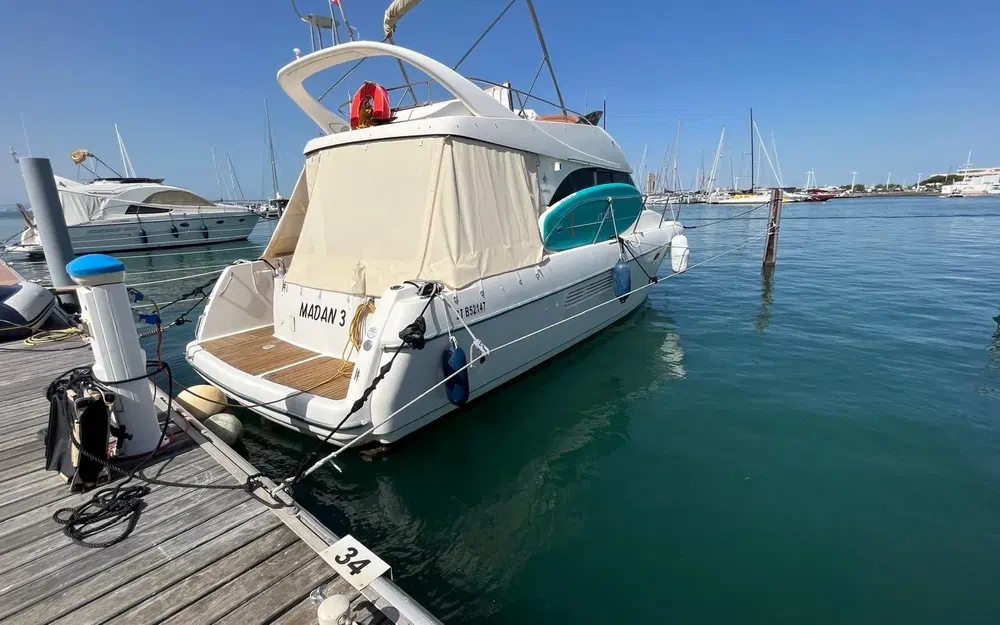 slider 11 Jeanneau Prestige 36 Fly