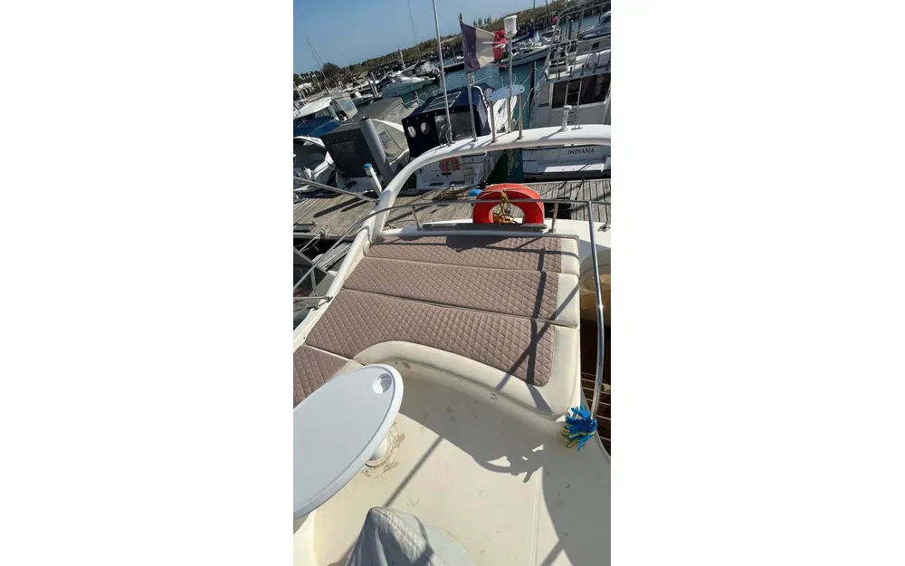 slider 8 Jeanneau Prestige 36 Fly