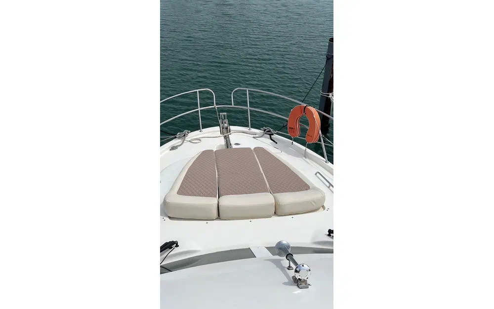 slider 17 Jeanneau Prestige 36 Fly