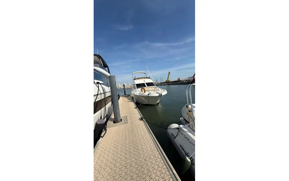 slider 19 Jeanneau Prestige 36 Fly