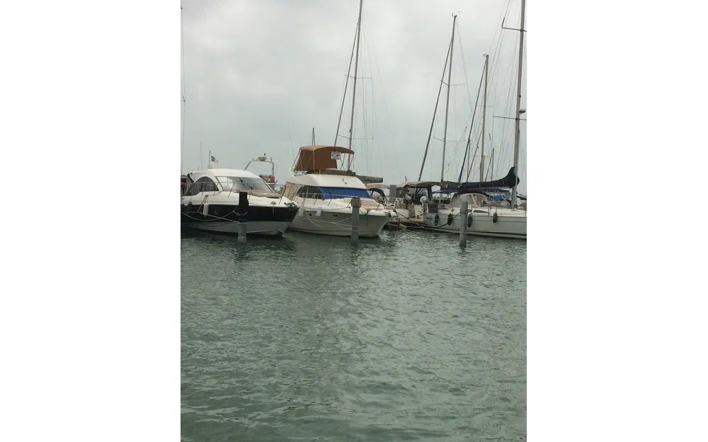 slider 20 Jeanneau Prestige 36 Fly