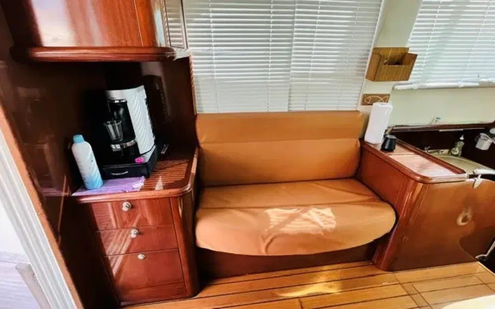 slider 5 Jeanneau Prestige 36 Fly