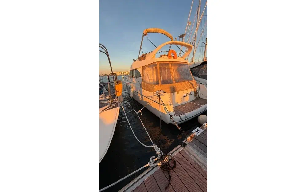 slider 6 Jeanneau Prestige 36 Fly