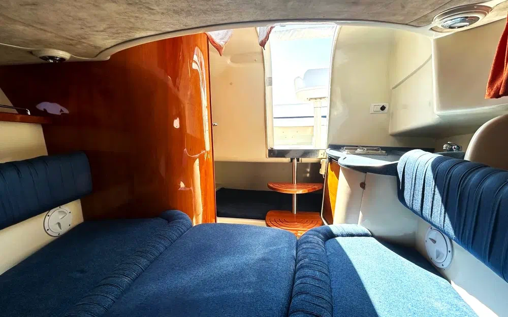 slider 13 Rio Yachts 850 Cruiser