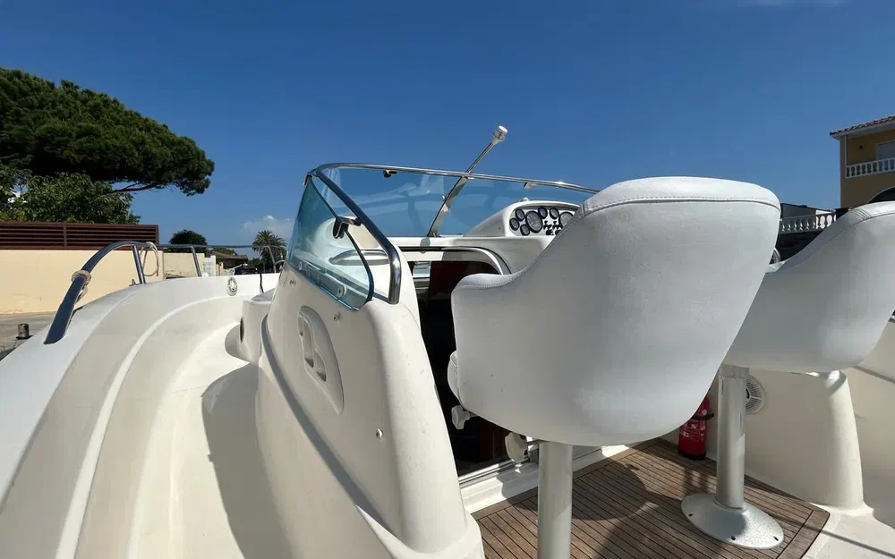 slider 7 Rio Yachts 850 Cruiser