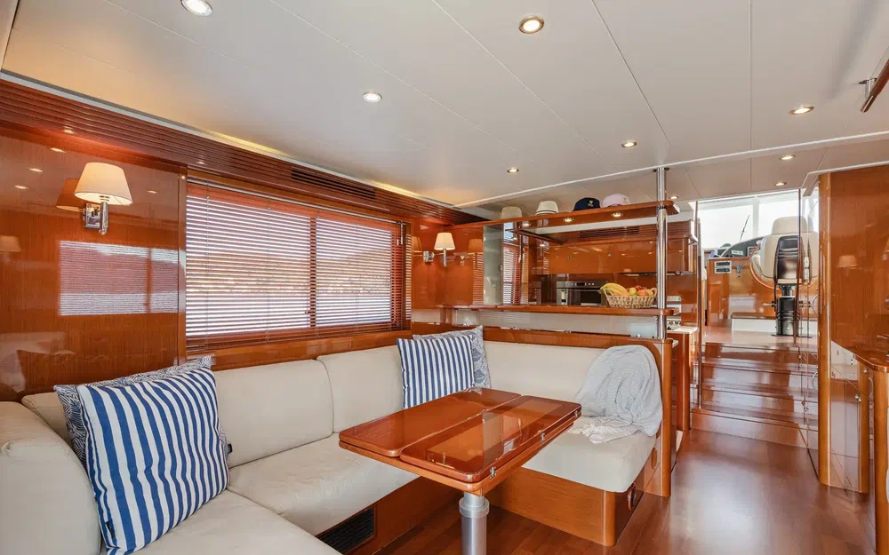 slider 19 Beneteau Swift Trawler 52