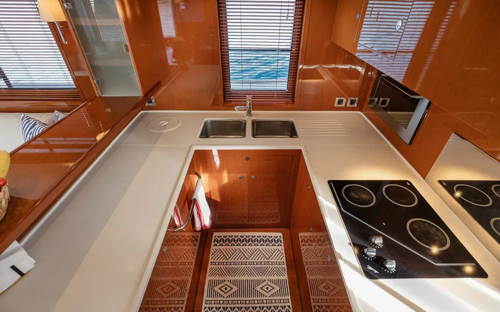slider 23 Beneteau Swift Trawler 52