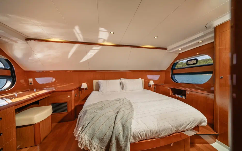 slider 27 Beneteau Swift Trawler 52