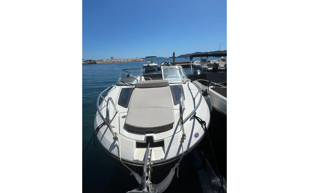 slider 3 Jeanneau Cap Camarat 7.5 DC