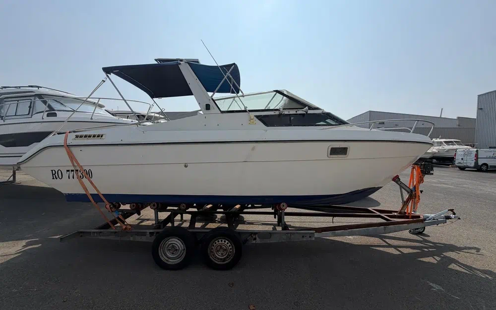 slider 4 Jeanneau Leader 650 performance