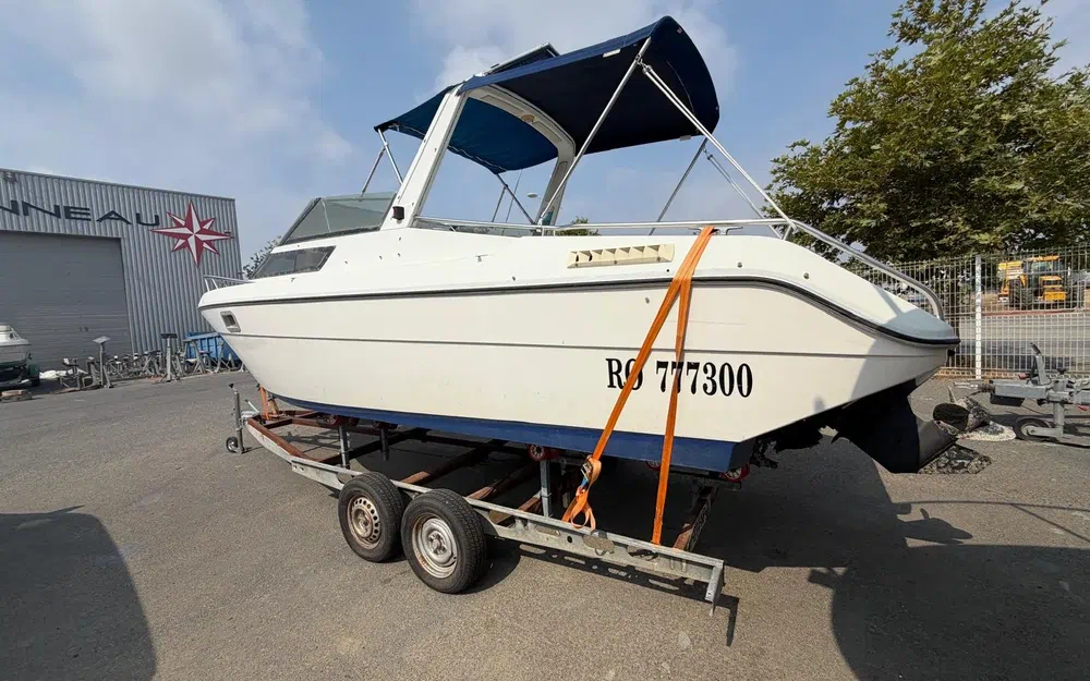 slider 1 Jeanneau Leader 650 performance