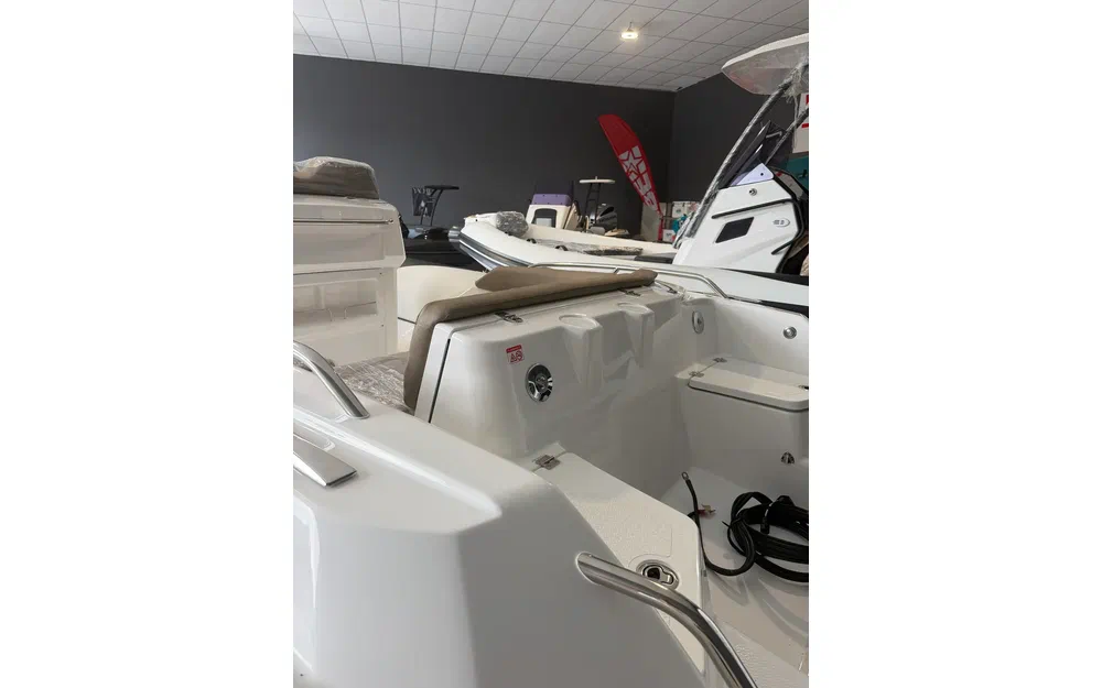 slider 6 Grand Golden Line G750