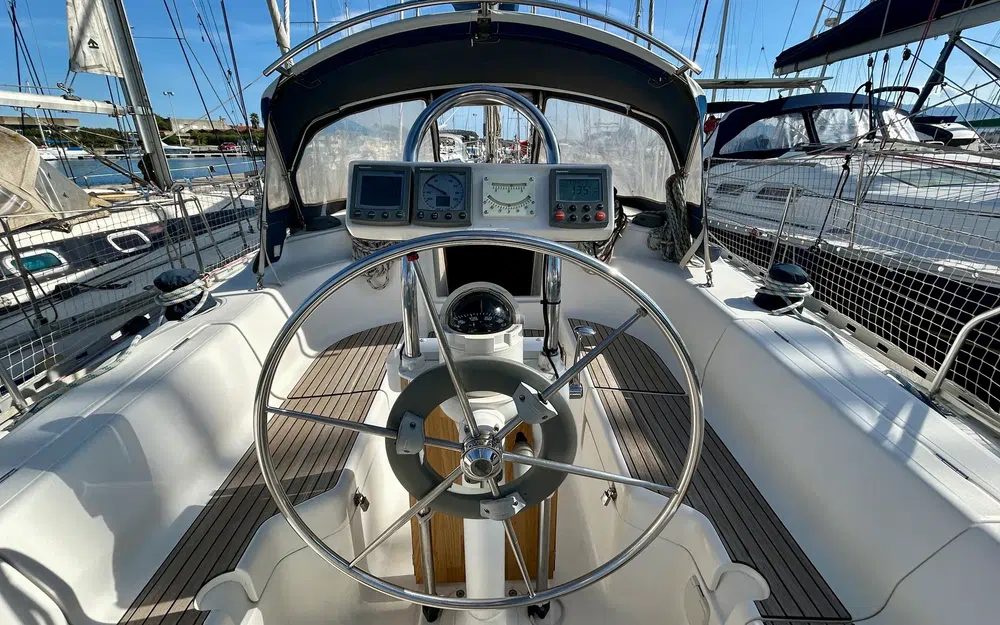 slider 14 Dufour 36 CLASSIC