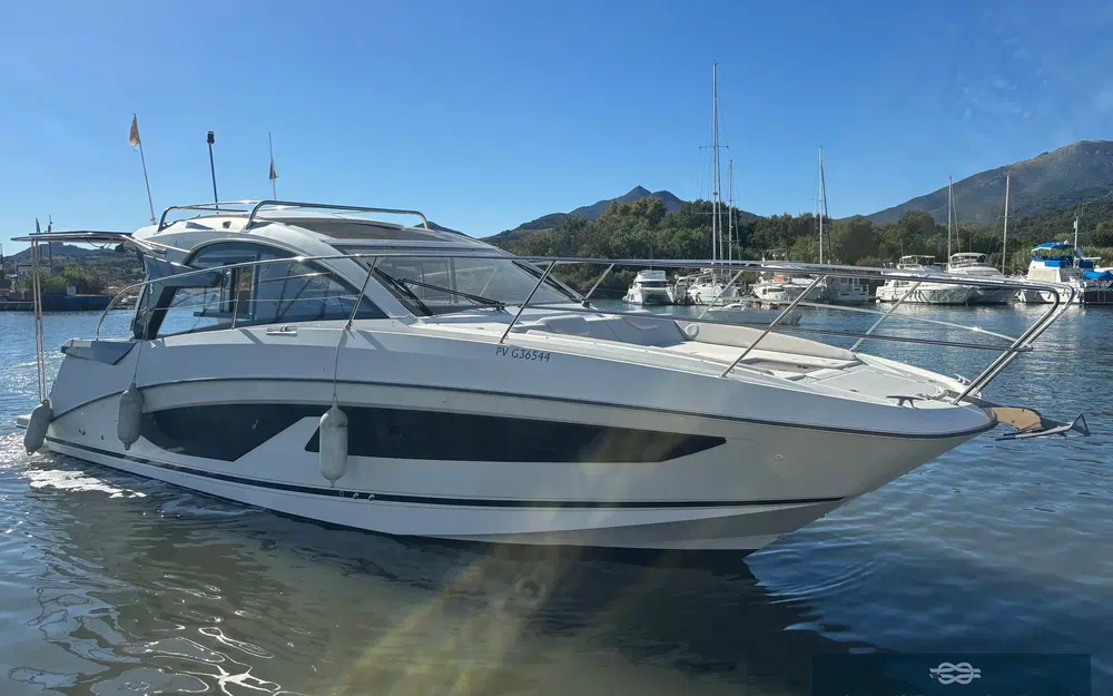 slider 0 Beneteau Gran Turismo 36