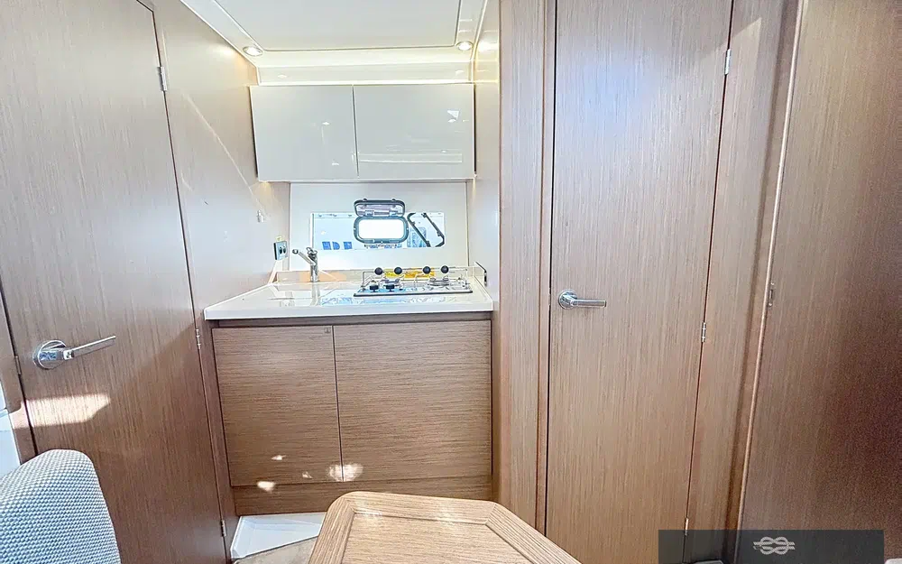 slider 12 Beneteau Gran Turismo 36