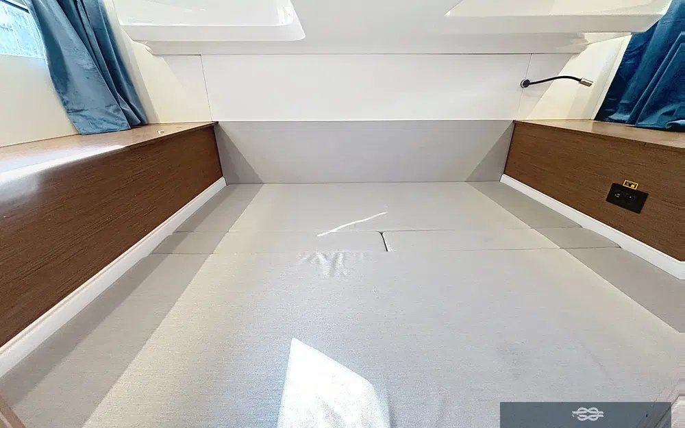 slider 16 Beneteau Gran Turismo 36